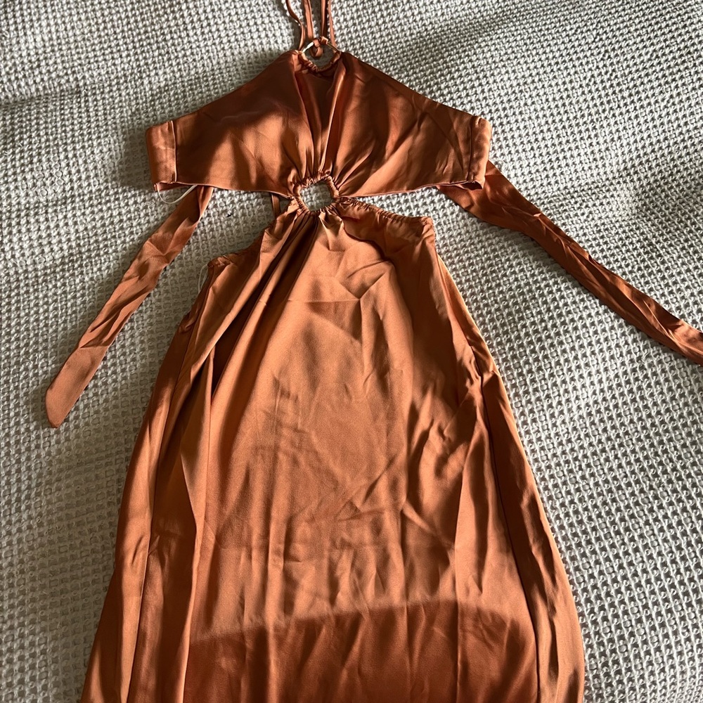 NWT hello molly bronze cut out halter dress